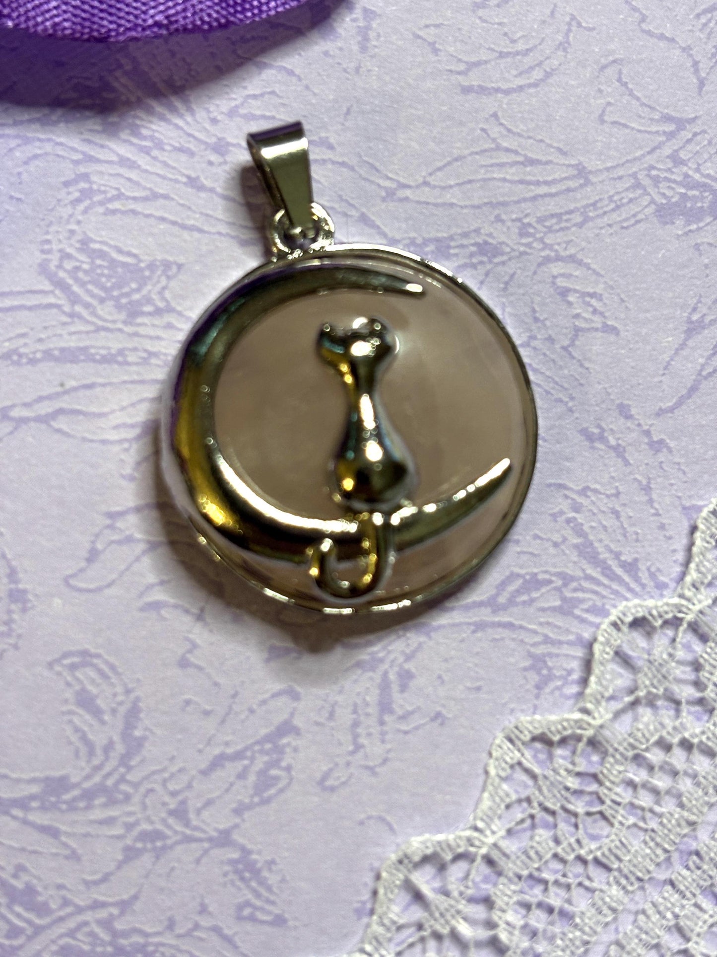 Silver Cat and Moon Pendant on 18 Inch 925 Silver Chain Cabochon Jewelry with Black Green Rose Moonstone Tiger Eye and More