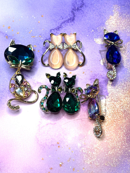 Sparkly Faceted Gem and Rhinestone Cat Broaches Pins Glittering Kitty Jewelry Colorful Gem Cat Broach Cute Feline Pins in 5 Styles