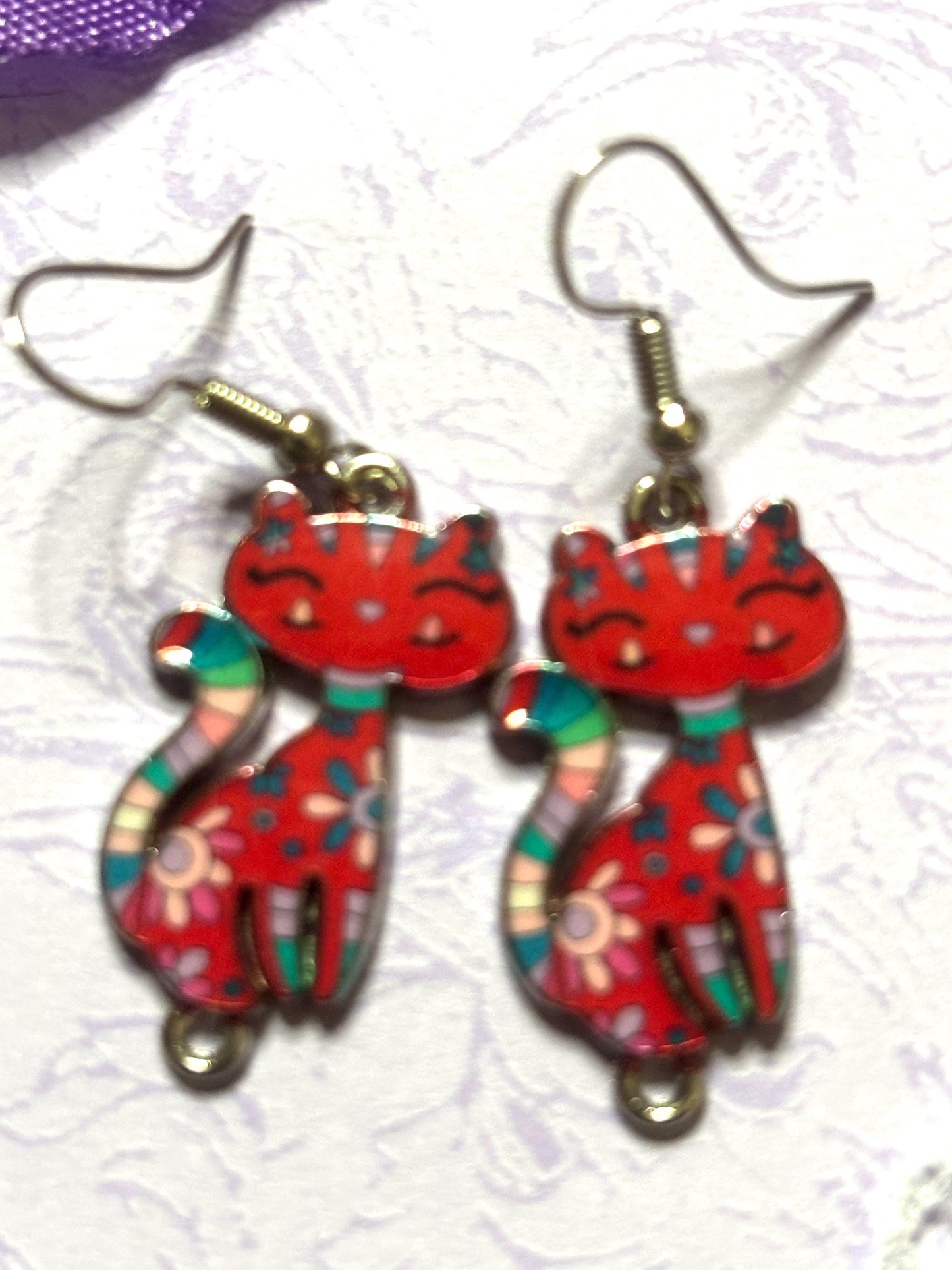 Sassy Cat Earrings Enamel Cat Jewelry for Women Hypoallergenic Cat Lover Gift Cute Cat Earrings Lightweight Animal Theme Accessories