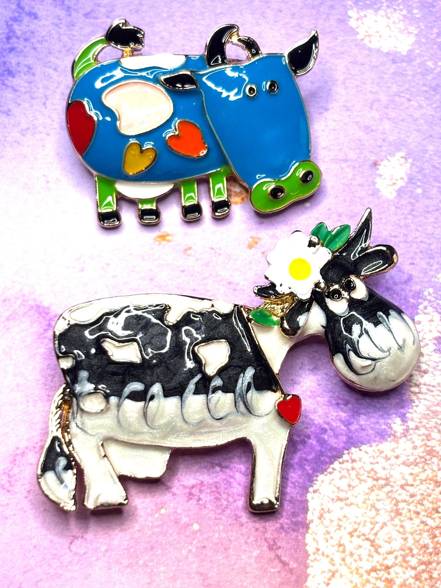 Cow Broaches Pins Colorful and Black and White Cow Jewelry Cute Farm Animal Broach Accessories Fun Cow Pins for Women