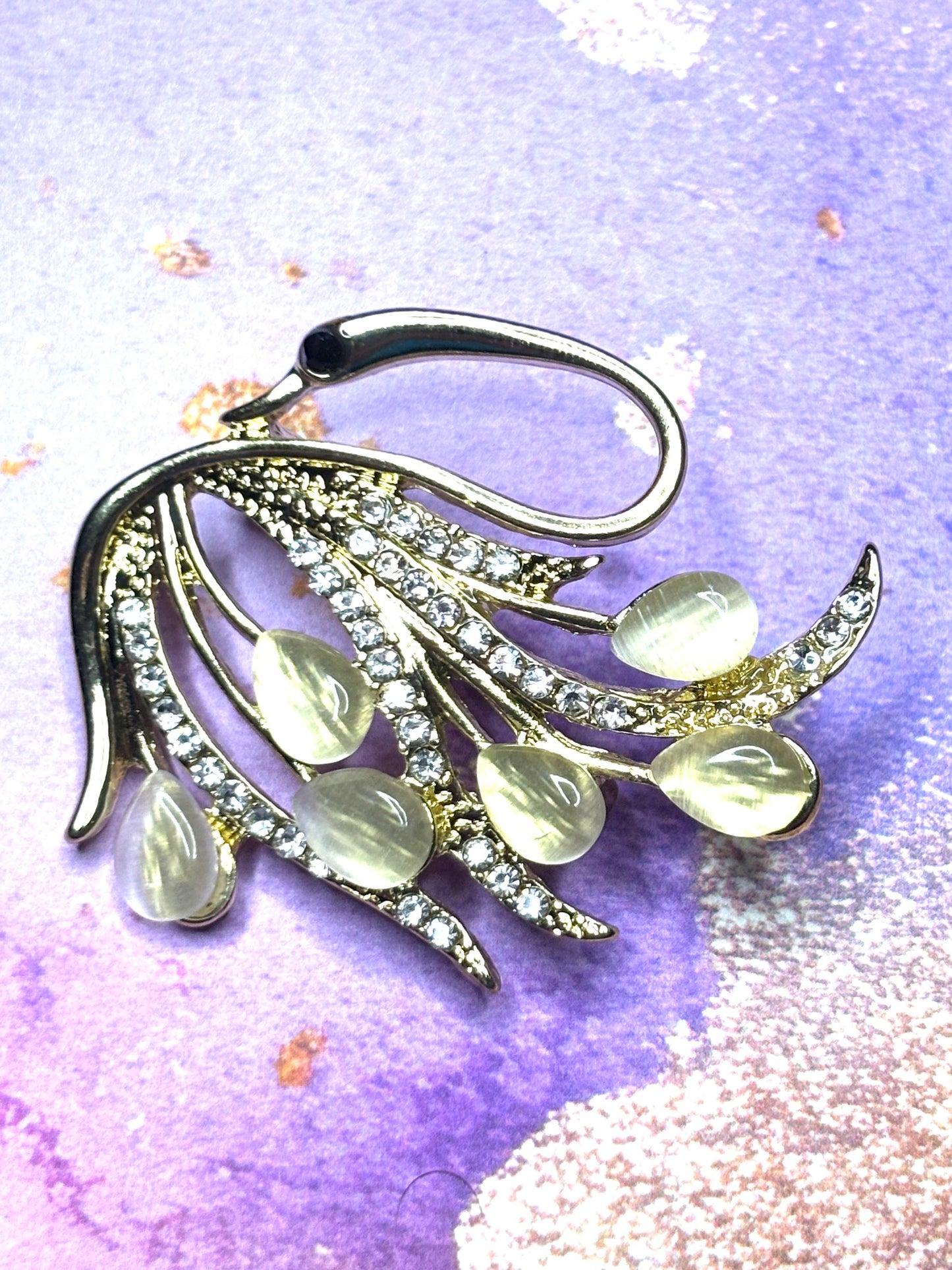 Rhinestone Owl and Swan Broaches Pins Sparkling Animal Jewelry Elegant Gem Accented Broach Cute Owl and Swan Pins for Women