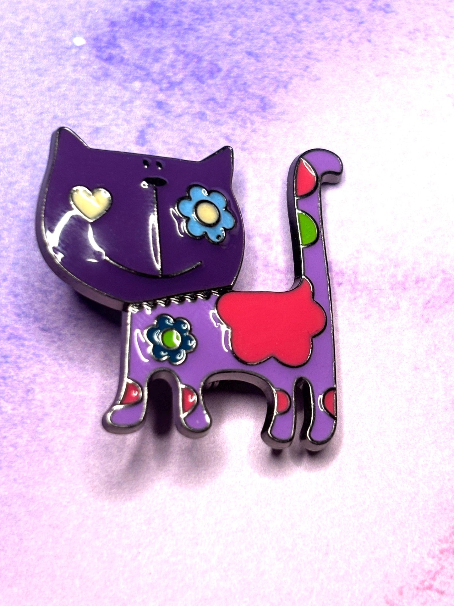 Flower Power Cat Broaches Pins Colorful Baked Enamel Kitty Jewelry Retro Floral Cat Broach Fun Feline Accessories in 4 Bright Options