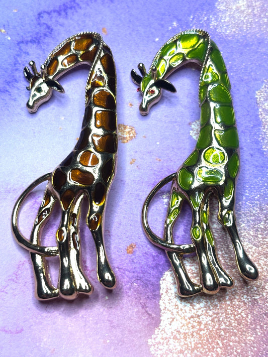 Striking Giraffe Broaches Pins Colorful Safari Jewelry Unique Beaded Giraffe Accessories Brown or Green Animal Broach for Women