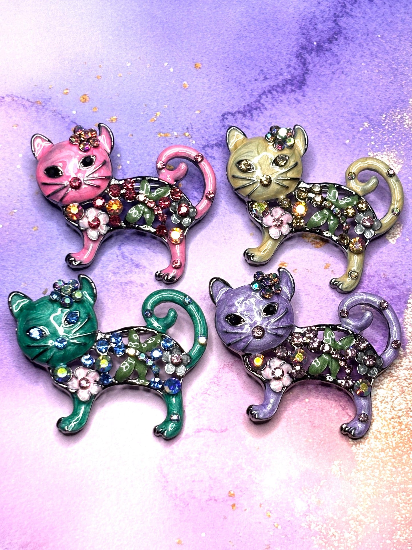 Rhinestone and Enamel Cat Broaches Pins Sparkling Kitty Jewelry Colorful Gem Cat Broach Cute Feline Accessory with 4 Bright Options