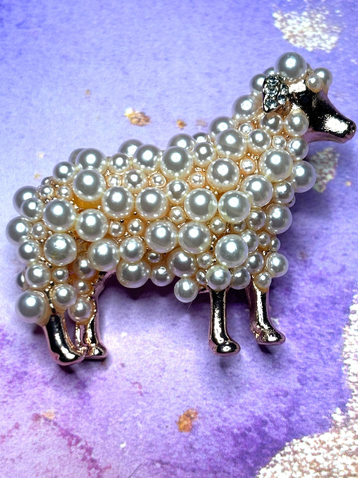 Pearl Sheep Broaches Pins Cute Farm Animal Jewelry Adorable Sheep Lover Gifts Pastel Pink and White Beaded Broach for Women