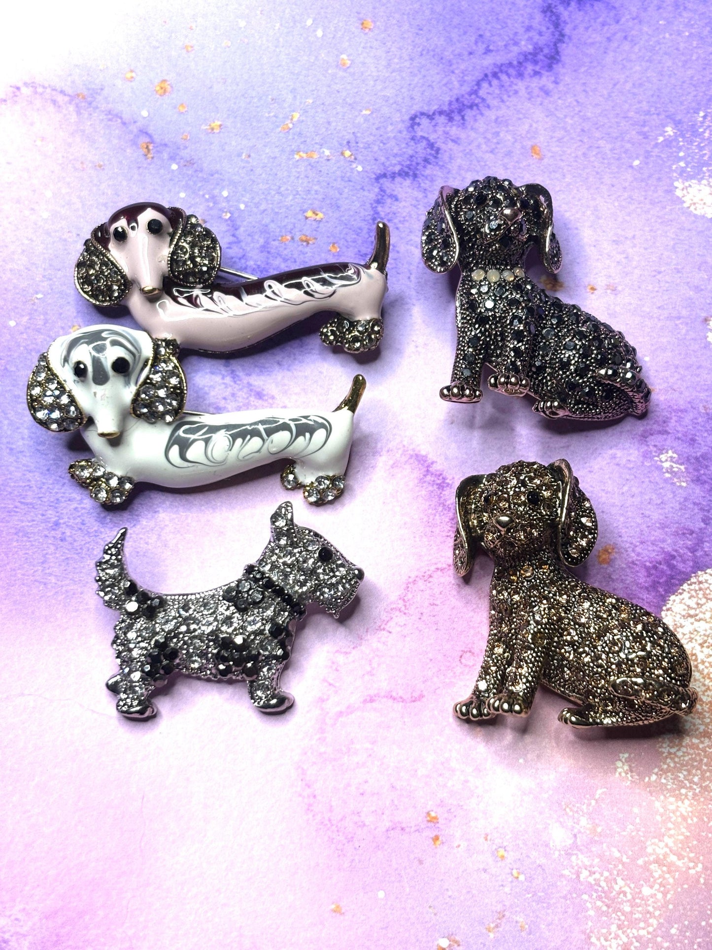 Rhinestone and Enamel Dog Broaches Pins Sparkling Dachshund Scottie and Labrador Jewelry Colorful Gem Dog Broach Cute Pins for Women