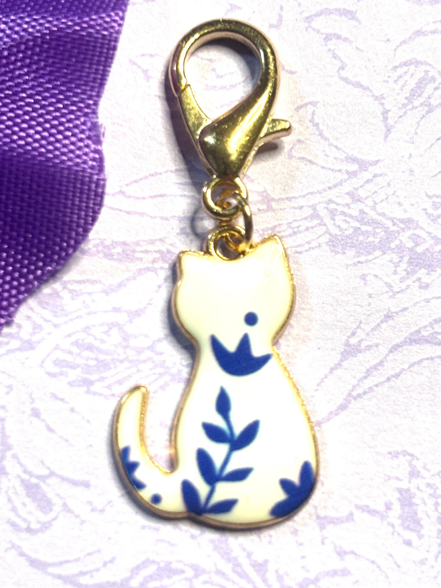 Floral Cat Purse Charm Bag Charm Bookbag Charm Zipper Pull Gold Cat Clip Cute Cat Lover Gift Calico Tabby Floral Cat Accessory