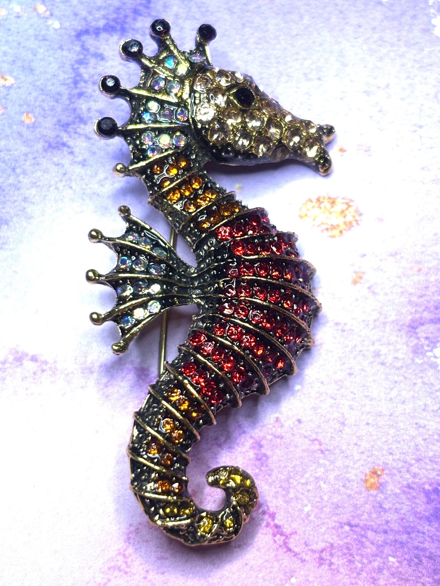 Rhinestone Sea Horse Broaches Pins Sparkling Ocean Jewelry Red Green and Blue Gem Seahorse Broach Colorful Sea Life Pins for Women
