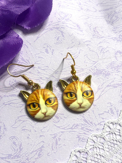 Realistic Cat Face Earrings Enamel Cat Jewelry Gold Plated Lightweight Hypoallergenic Hooks Gift for Cat Lovers in Lifelike Styles