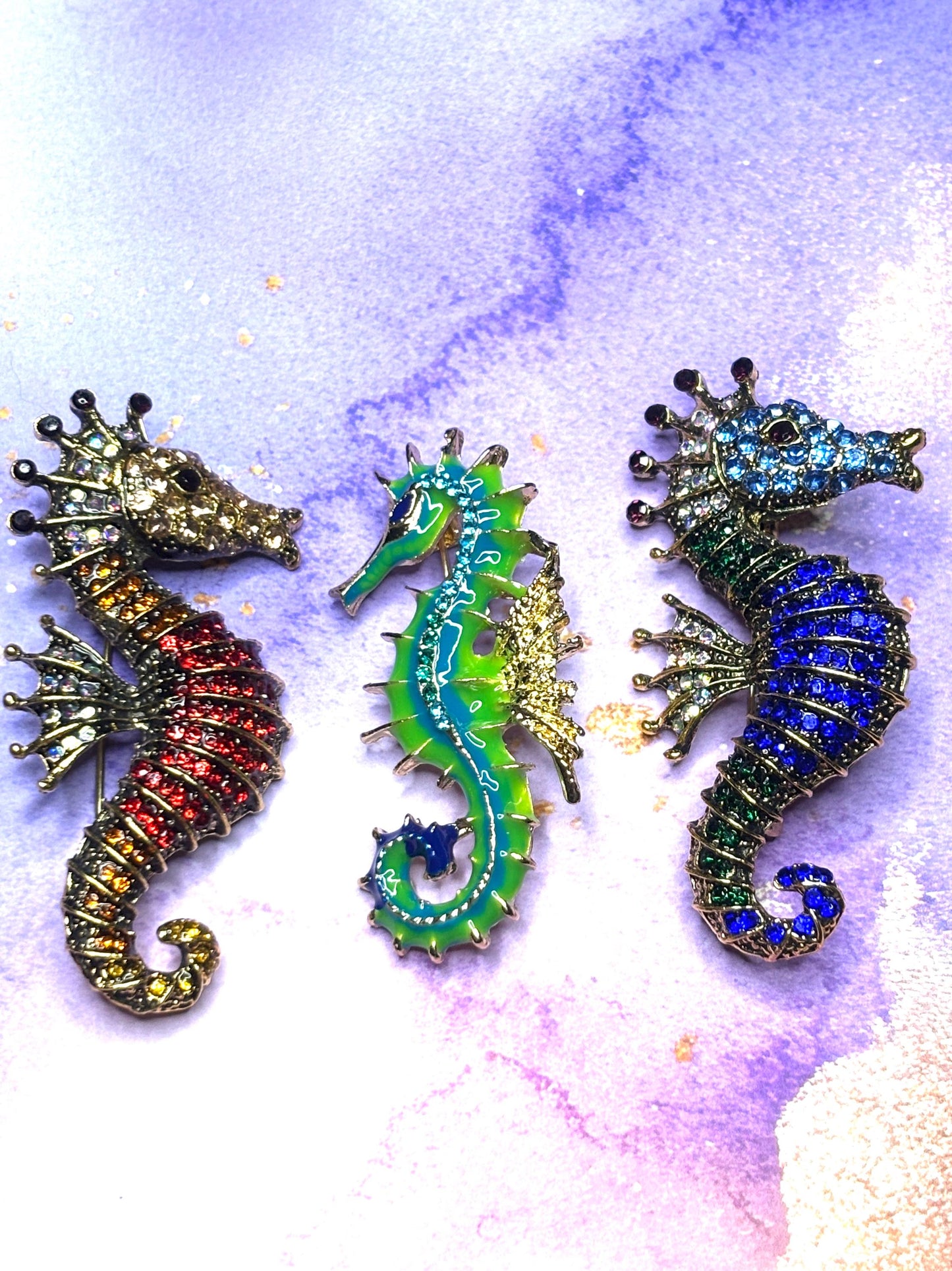 Rhinestone Sea Horse Broaches Pins Sparkling Ocean Jewelry Red Green and Blue Gem Seahorse Broach Colorful Sea Life Pins for Women